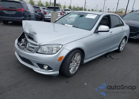 2009 Mercedes-Benz C 300 Luxury/Sport из США, поврежденный, VIN WDDGF54X79R069574